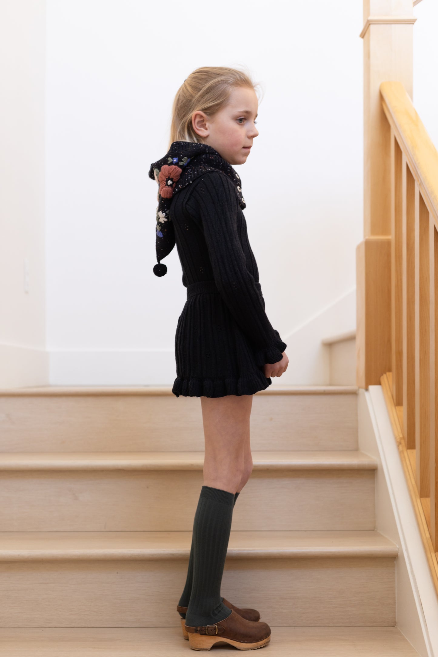 pointelle frill turtleneck . noir