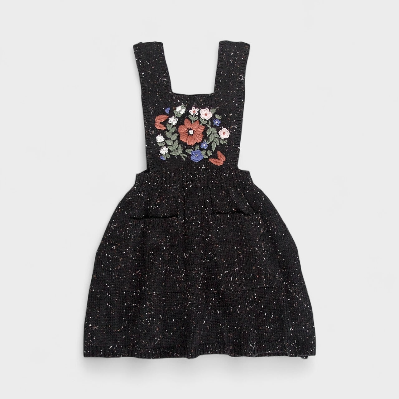 bouquet pinafore . noir tweed
