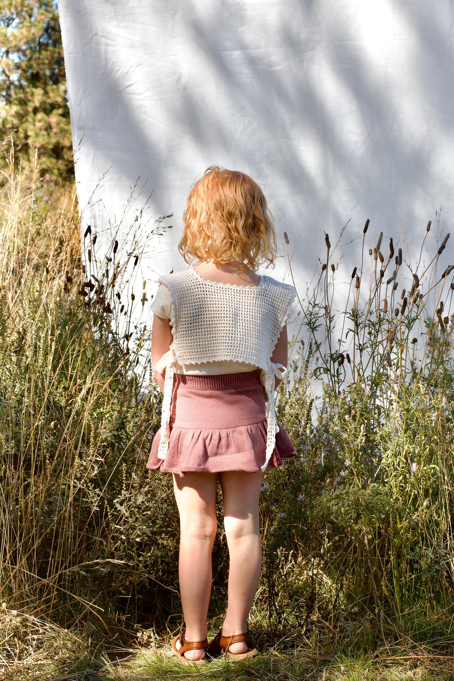 lace crochet pinny . natural