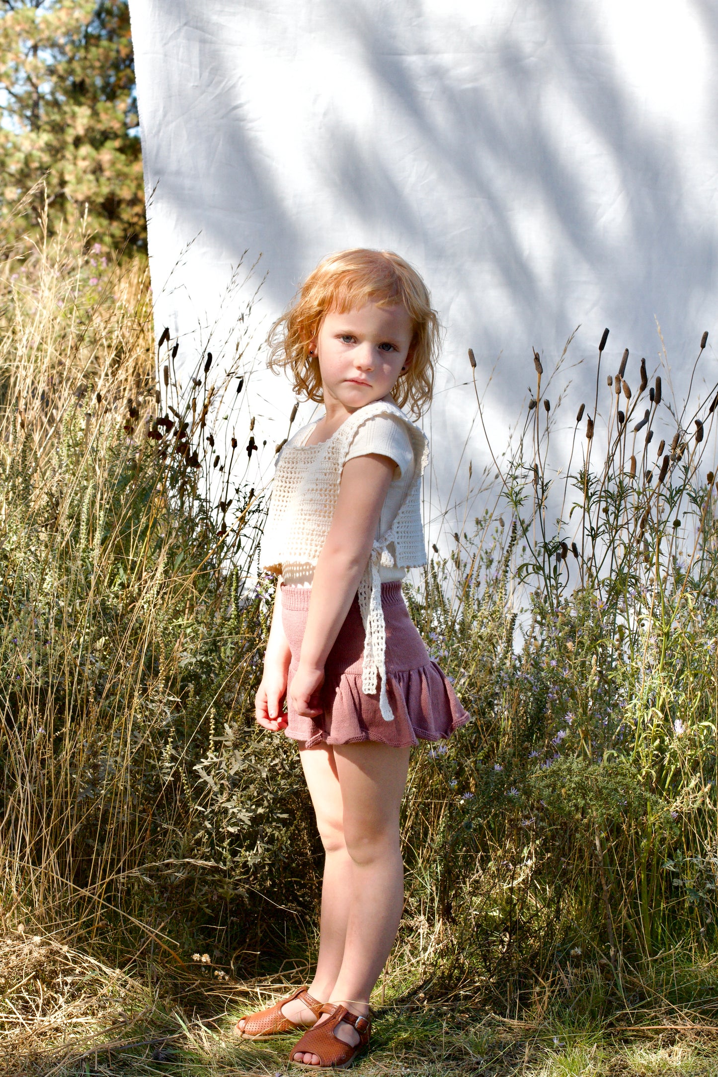 lace crochet pinny . natural
