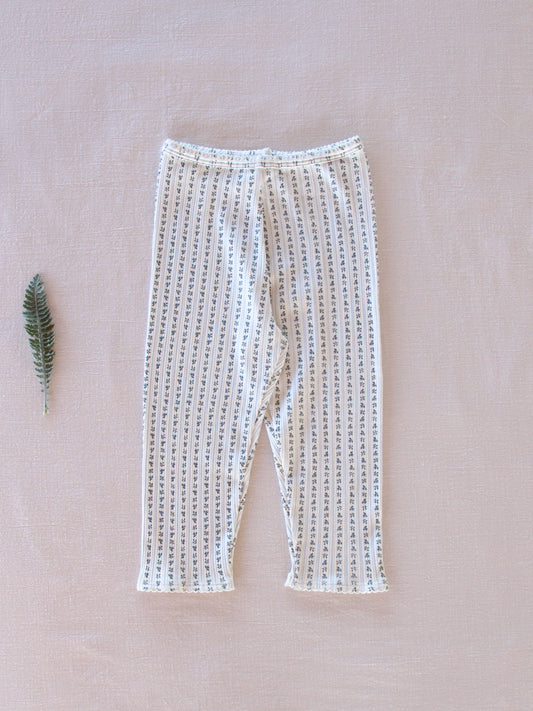 ribbed crop leggings . wallpaper lace floral