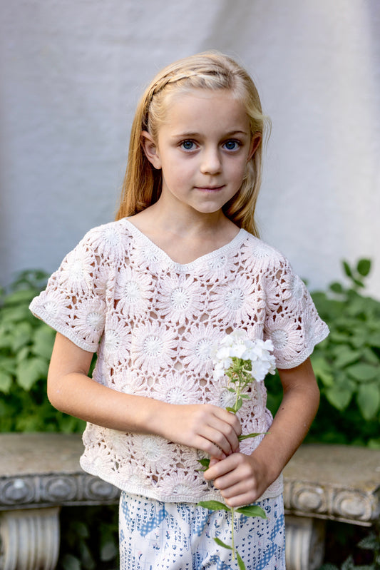daisy crochet top . shell