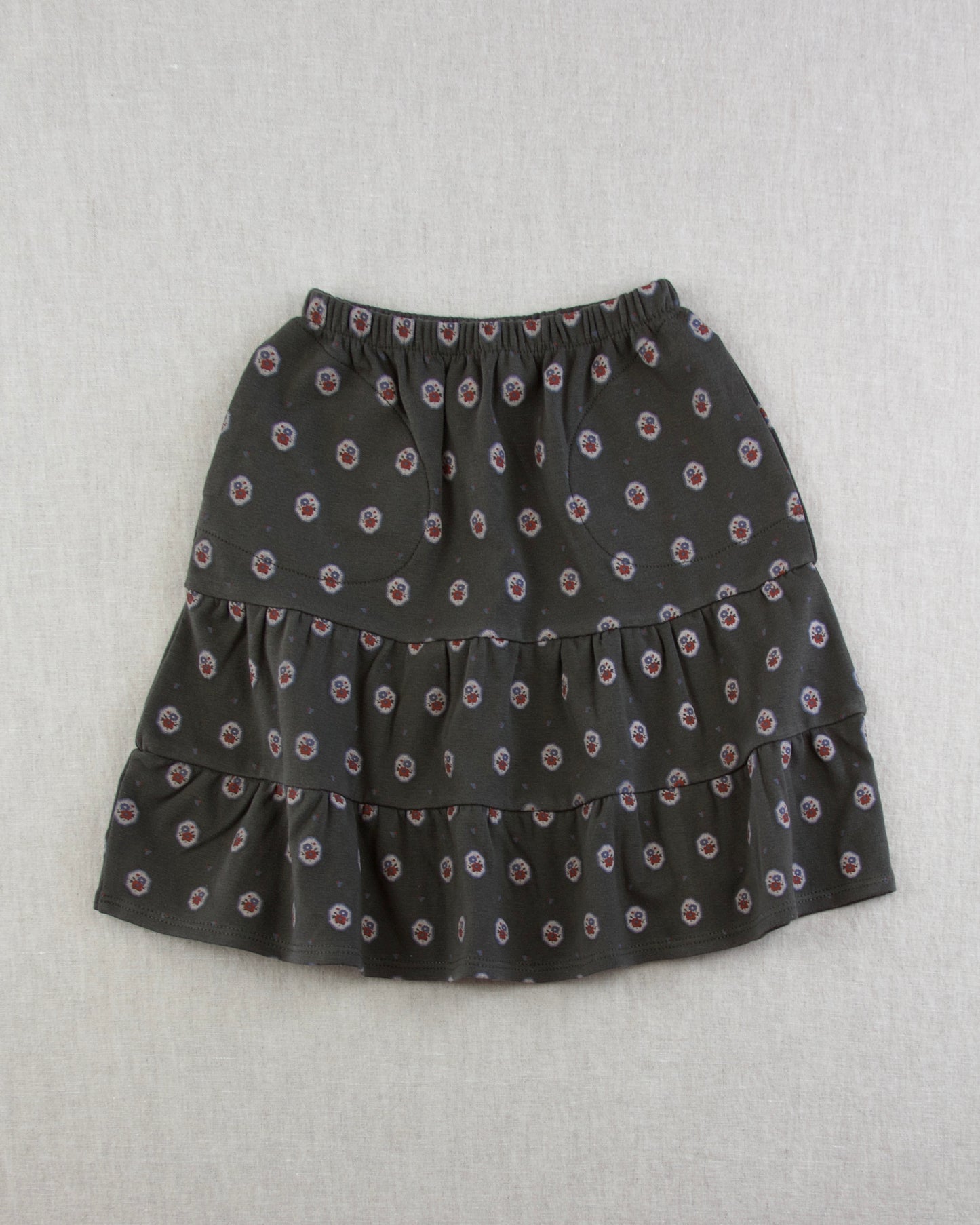 pima tiered skirt. coal cameo floral