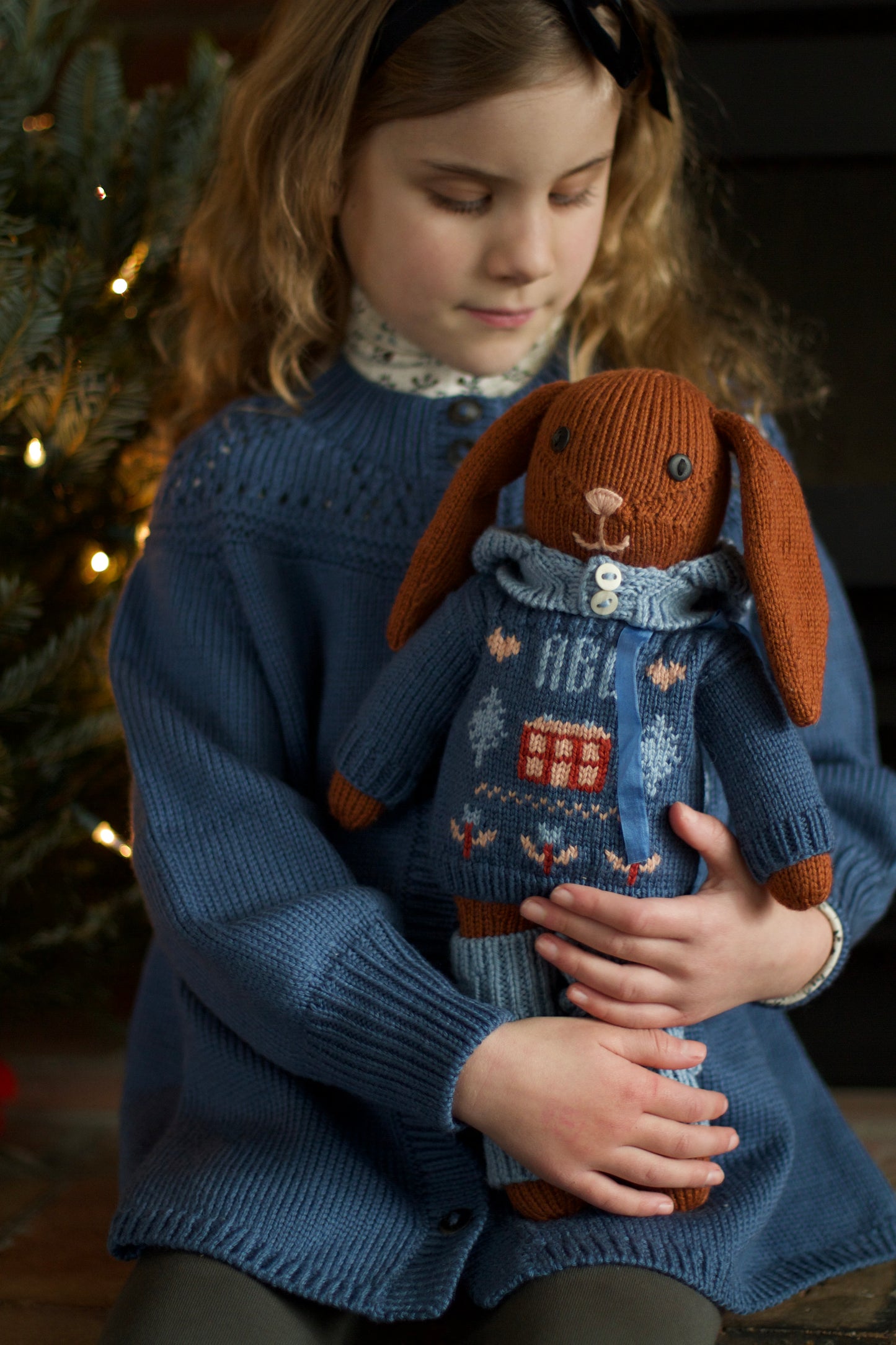 doll cross-stitch pullover . indigo