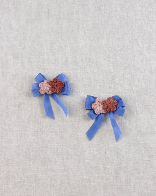 crochet flower hair clips. chambray