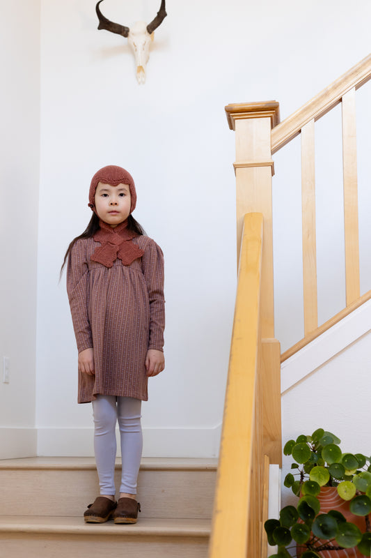 lace-edge keyhole scarf . madder root