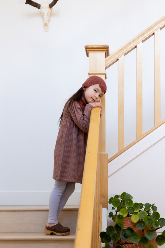 lace-edge cap . madder root